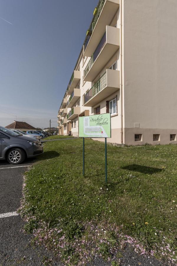 Lacolline-Ponthebert,Com - Appartement Entier Renove -Grand Parking Gratuit, Tout Equipe, Confortable, Netflix Et Amazon Prime Gratuits Et Illimites, Matelas Emma, Lave Linge, Vue Sur La Vallee, Rdc Luaran gambar