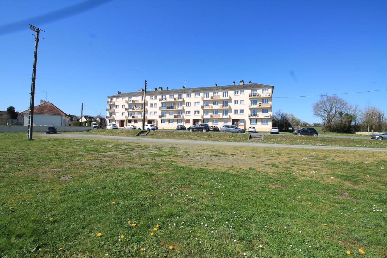 Lacolline-Ponthebert,Com - Appartement Entier Renove -Grand Parking Gratuit, Tout Equipe, Confortable, Netflix Et Amazon Prime Gratuits Et Illimites, Matelas Emma, Lave Linge, Vue Sur La Vallee, Rdc Luaran gambar