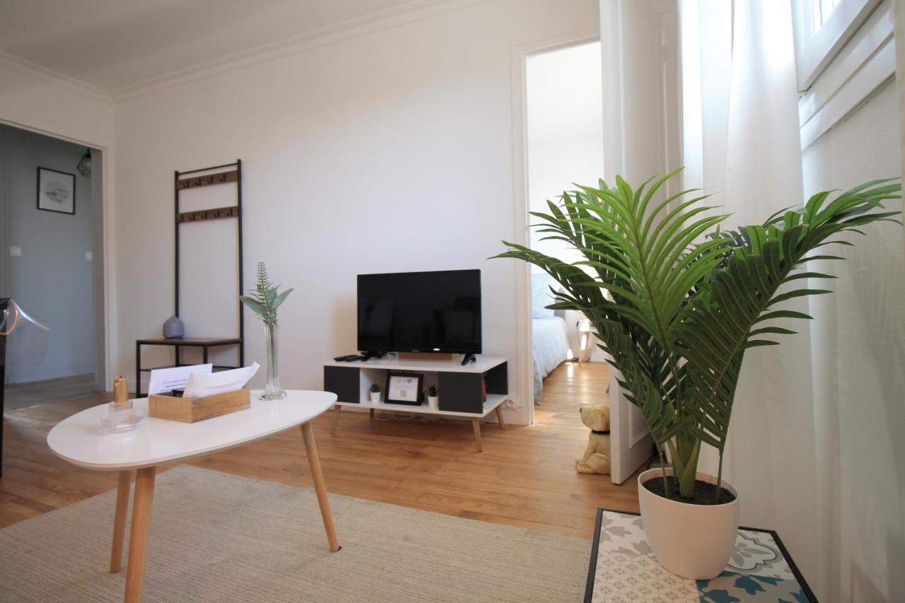 Lacolline-Ponthebert,Com - Appartement Entier Renove -Grand Parking Gratuit, Tout Equipe, Confortable, Netflix Et Amazon Prime Gratuits Et Illimites, Matelas Emma, Lave Linge, Vue Sur La Vallee, Rdc Luaran gambar