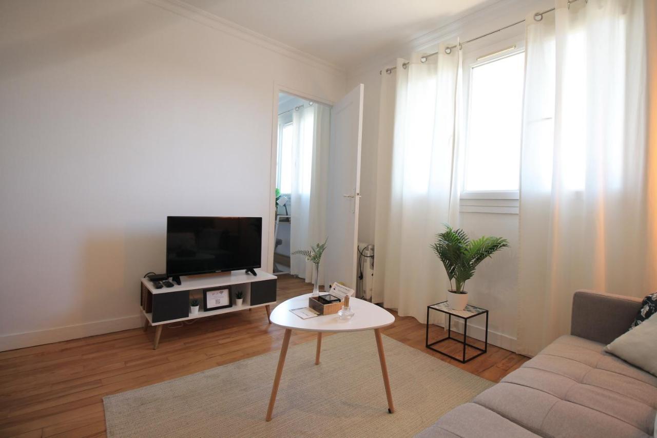 Lacolline-Ponthebert,Com - Appartement Entier Renove -Grand Parking Gratuit, Tout Equipe, Confortable, Netflix Et Amazon Prime Gratuits Et Illimites, Matelas Emma, Lave Linge, Vue Sur La Vallee, Rdc Luaran gambar
