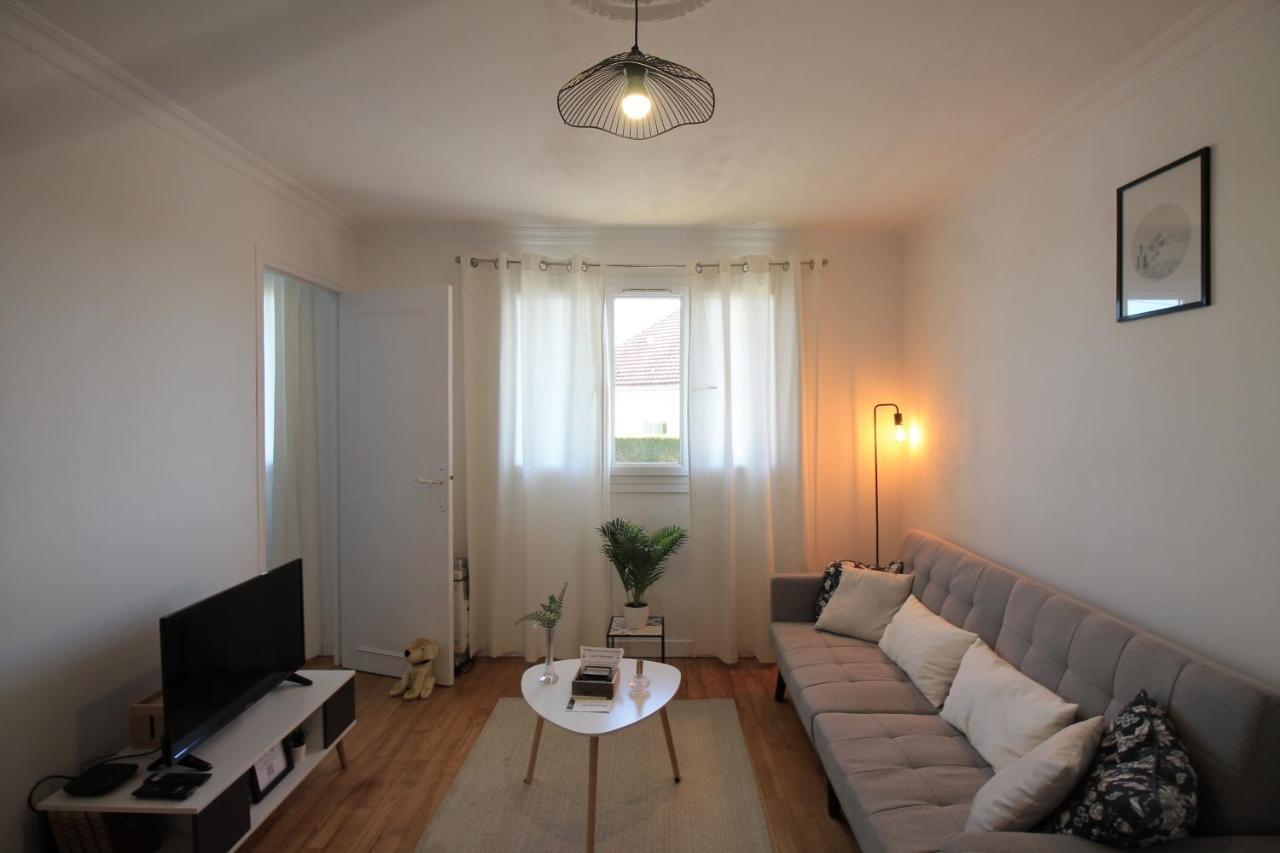 Lacolline-Ponthebert,Com - Appartement Entier Renove -Grand Parking Gratuit, Tout Equipe, Confortable, Netflix Et Amazon Prime Gratuits Et Illimites, Matelas Emma, Lave Linge, Vue Sur La Vallee, Rdc Luaran gambar