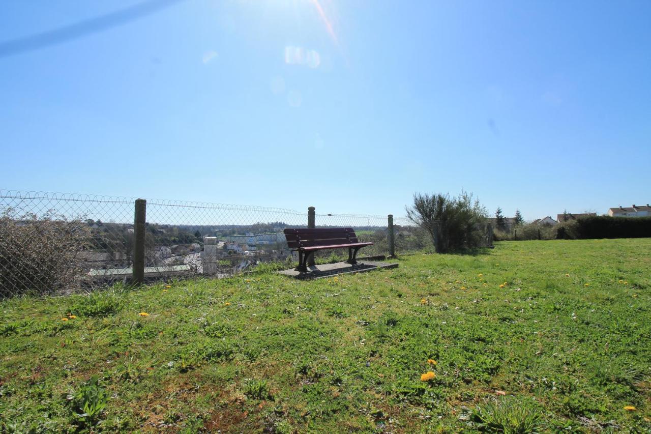 Lacolline-Ponthebert,Com - Appartement Entier Renove -Grand Parking Gratuit, Tout Equipe, Confortable, Netflix Et Amazon Prime Gratuits Et Illimites, Matelas Emma, Lave Linge, Vue Sur La Vallee, Rdc Luaran gambar