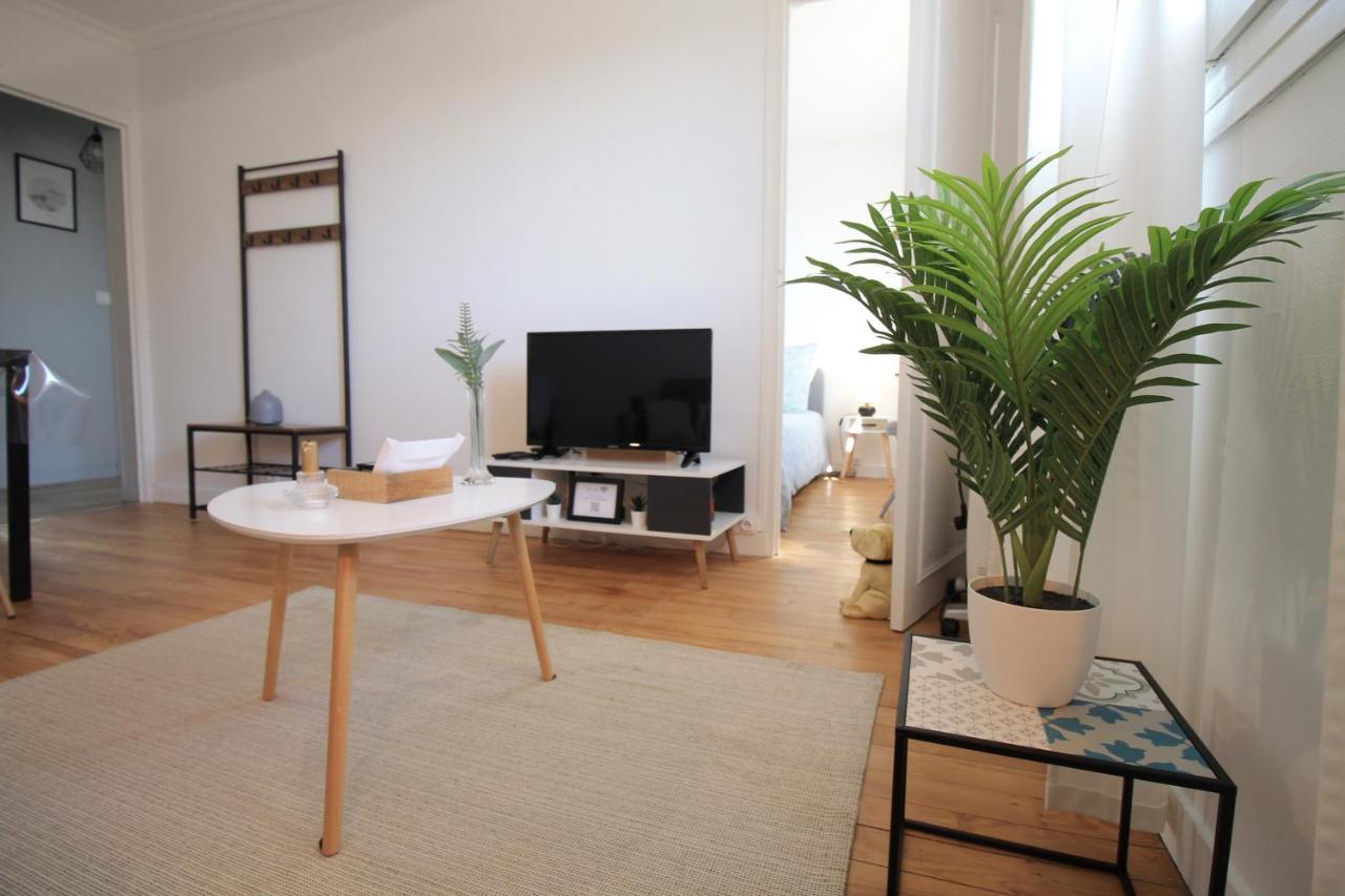 Lacolline-Ponthebert,Com - Appartement Entier Renove -Grand Parking Gratuit, Tout Equipe, Confortable, Netflix Et Amazon Prime Gratuits Et Illimites, Matelas Emma, Lave Linge, Vue Sur La Vallee, Rdc Luaran gambar