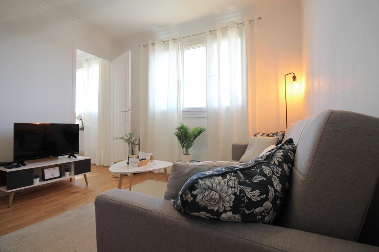Lacolline-Ponthebert,Com - Appartement Entier Renove -Grand Parking Gratuit, Tout Equipe, Confortable, Netflix Et Amazon Prime Gratuits Et Illimites, Matelas Emma, Lave Linge, Vue Sur La Vallee, Rdc Luaran gambar